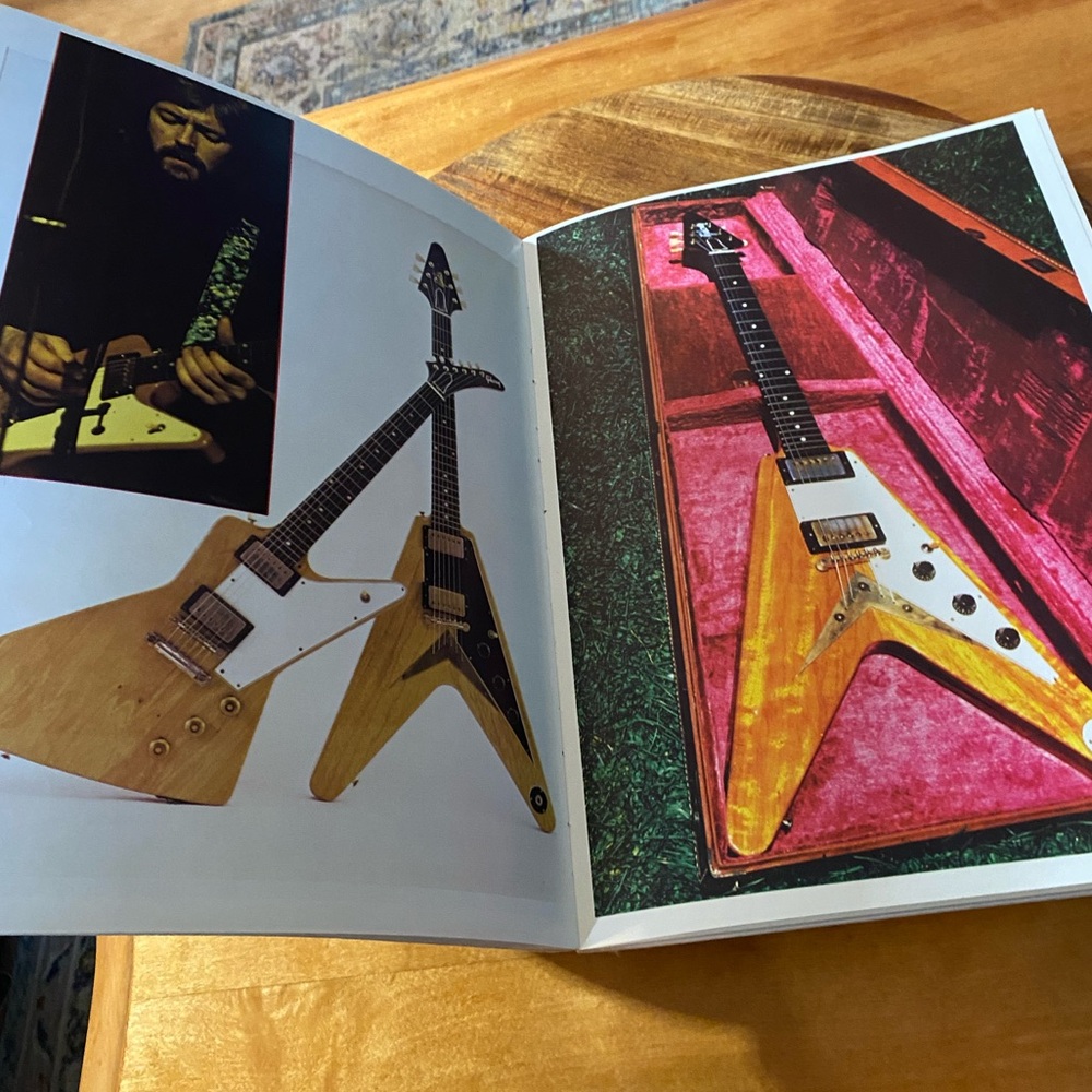 Vintage 1983 GIBSON ELECTRICS Guitar Book Vol 1 - Unique Factory Misprint - Picture 15 of 16